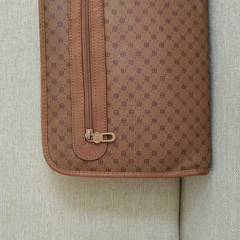 Paolo Gucci Wallet - Picture 2 of 12